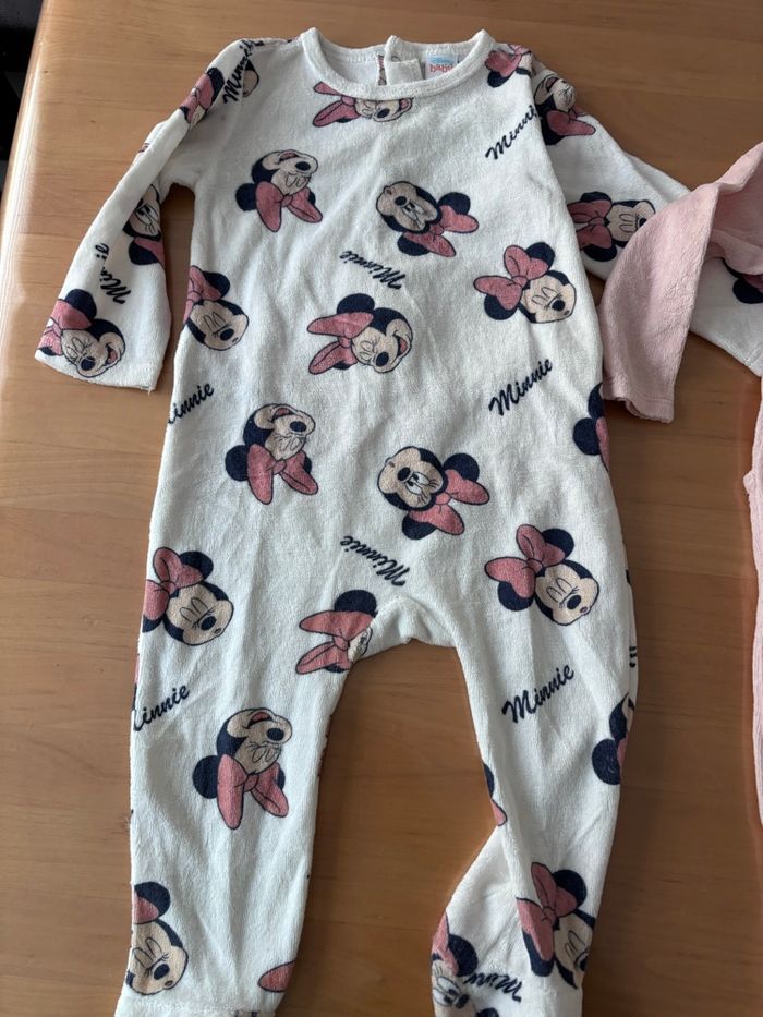 Lot de 2 pyjamas Disney 12M - photo numéro 2