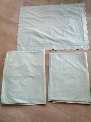 parure drap plat,drap housse et taie verte et blanche pour lit 1 pers