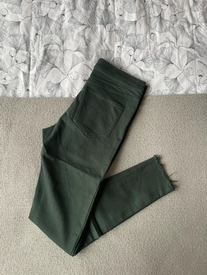 Jean élastique vert - photo numéro 4