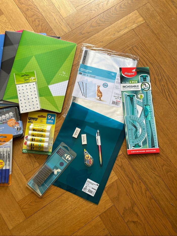 Lots fournitures scolaires - photo numéro 3