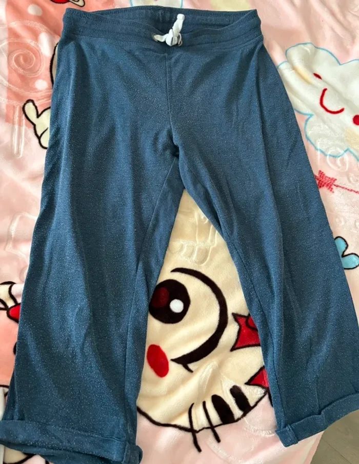Jogging court bleu