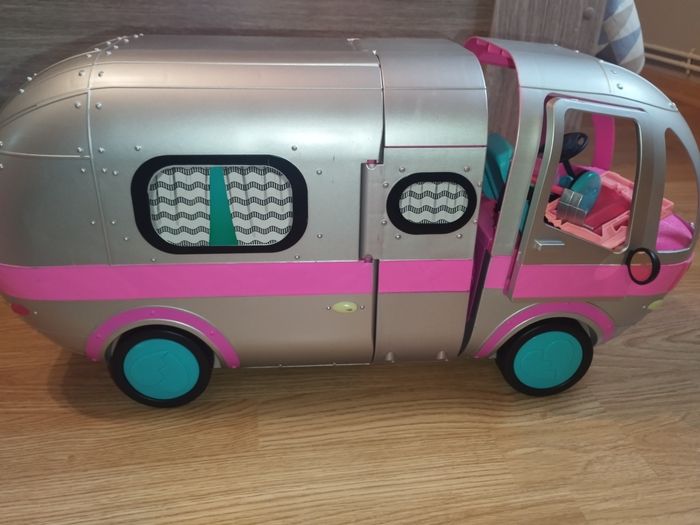 Camping car poupée LOL+ accessoires - photo numéro 3