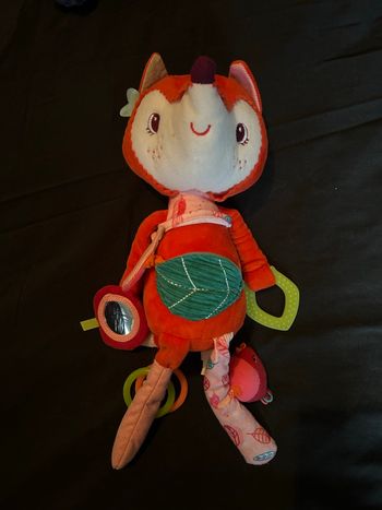 Alice la renarde peluche d’éveil