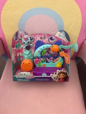 Gabby’s Dollhouse Balcon Aquarium.