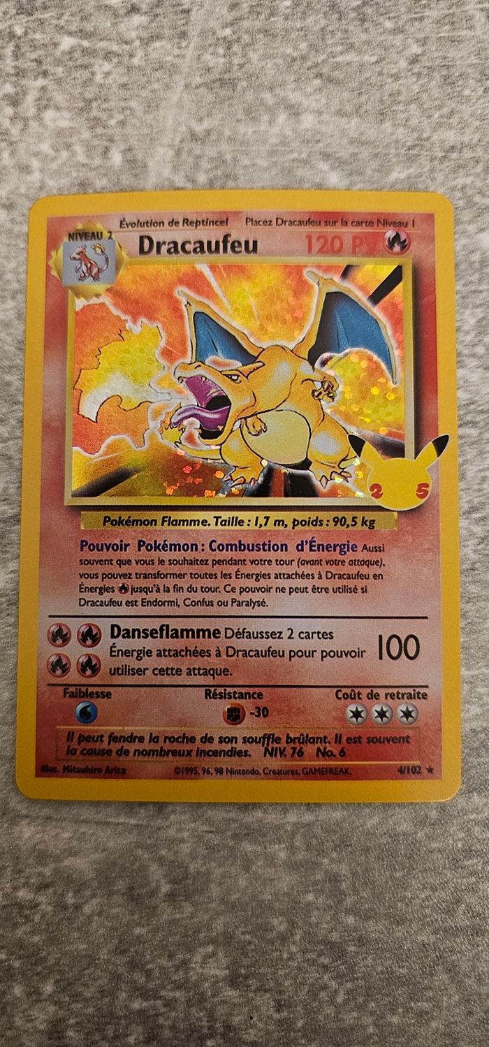 Carte Pokémon Dracaufeu ,Tortank et Florizarre 25ème anniversaire - photo numéro 3