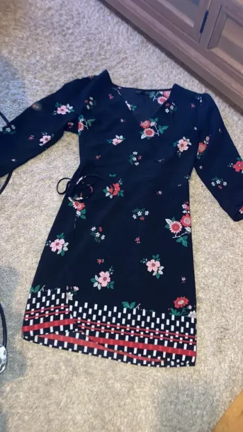 Robe fleurie portefeuille  topshop