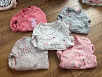 Lot 5 body manches longues 9mois