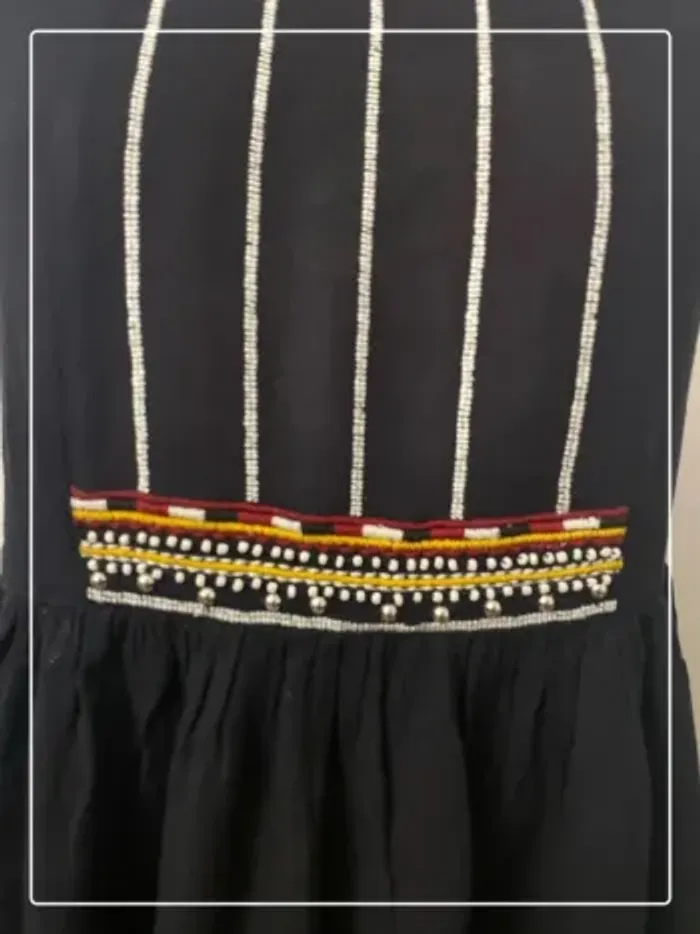 Top péplum noir et pompon bordeaux Etam - photo numéro 2