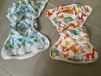 Lot de deux couches b’bies très bon état