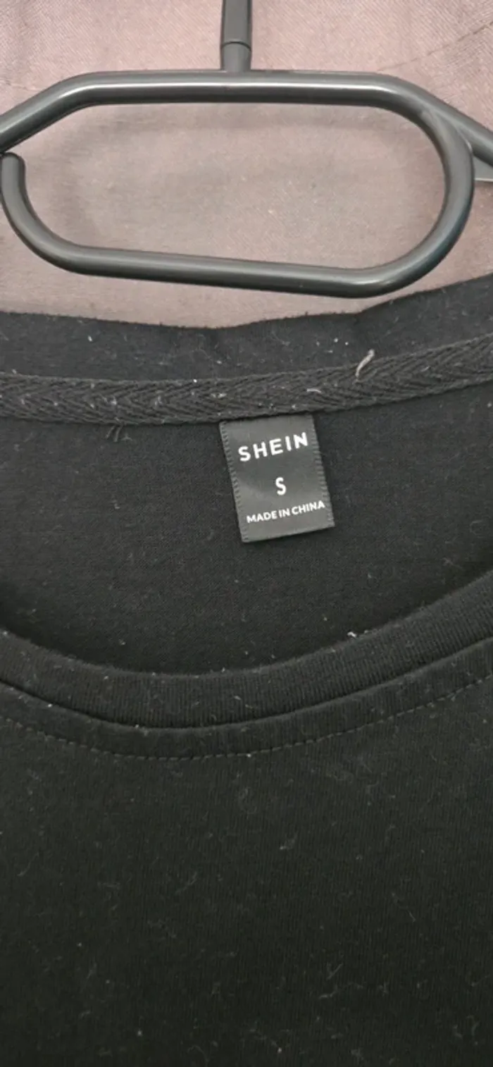 Tee shirt ovni S - photo numéro 2
