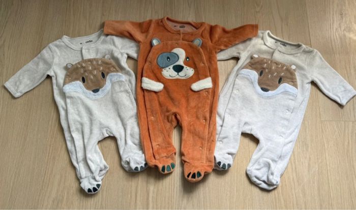 Lot de 31 vêtements 1 mois - photo numéro 3