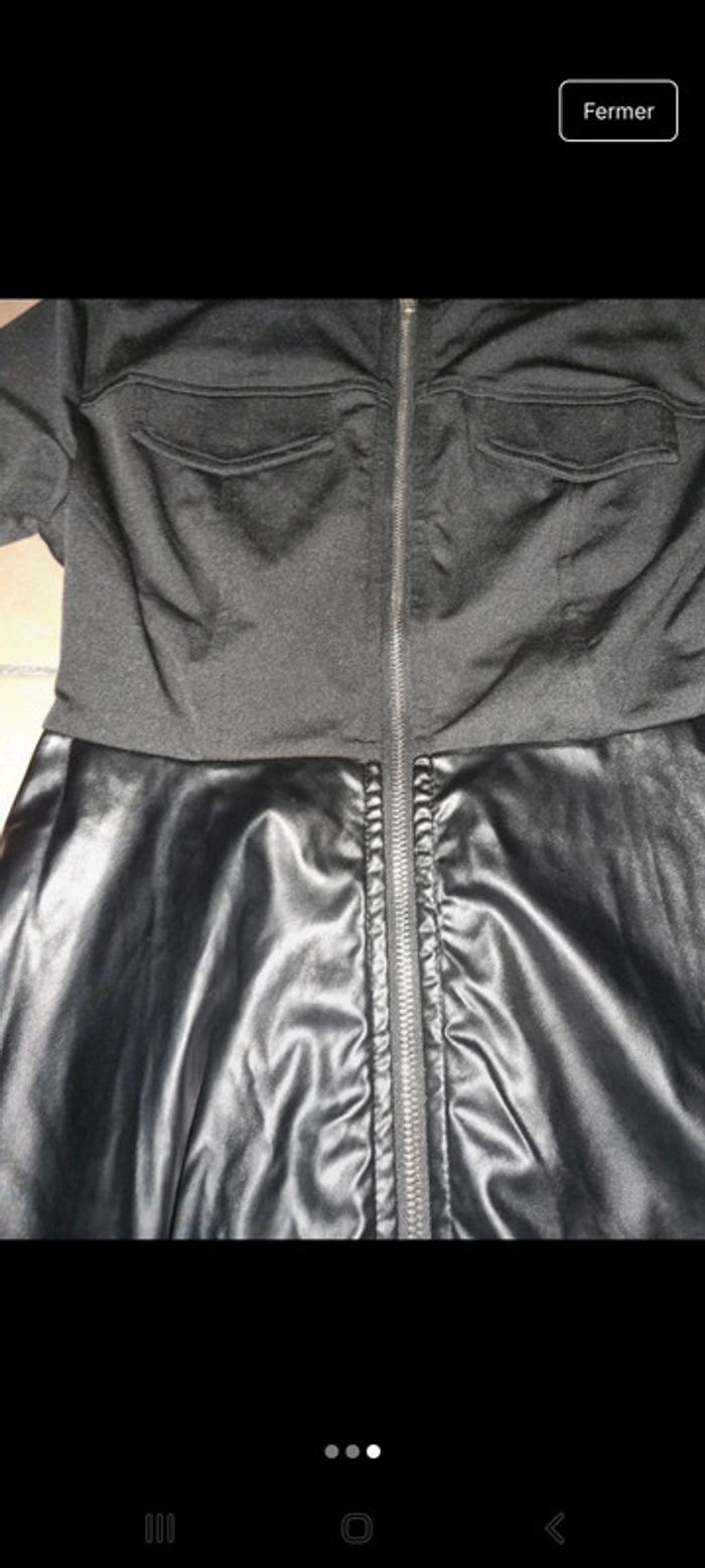 Robe simili - photo numéro 2