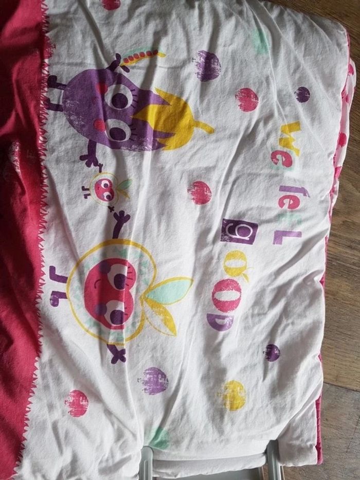 Tour de lit bébé