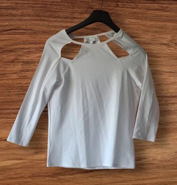 Haut découpé femme