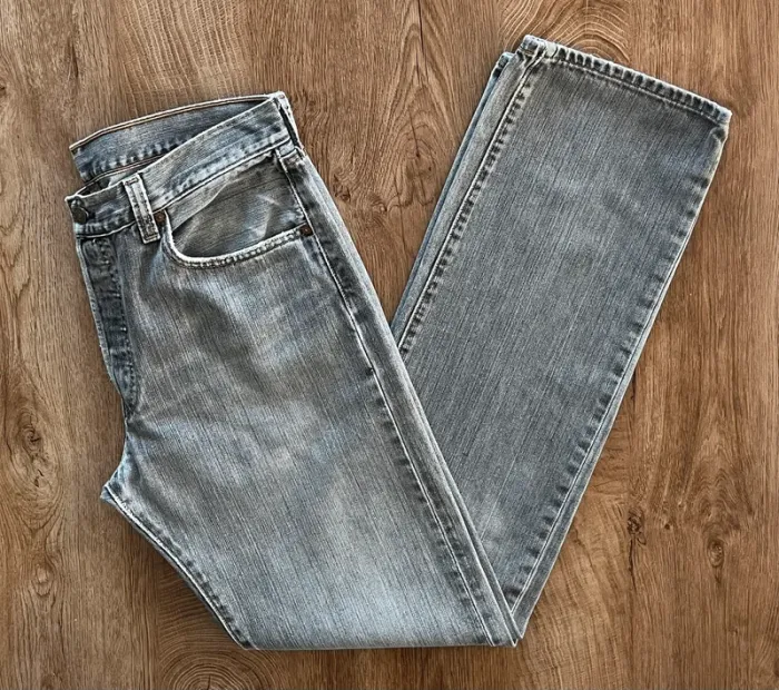 Jean/pantalon gris clair Levi's 501 pour homme, taille : W 34 L 36 (44 taille française) - photo numéro 5