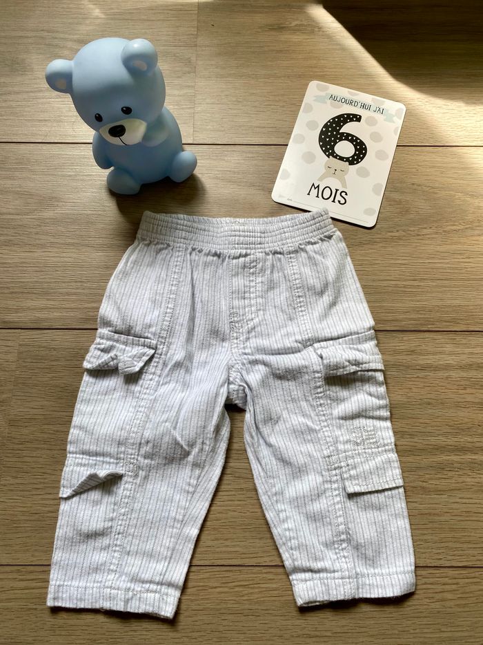 Pantalon. 6 mois