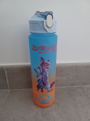 Gourde Disney Zootopie avec paille