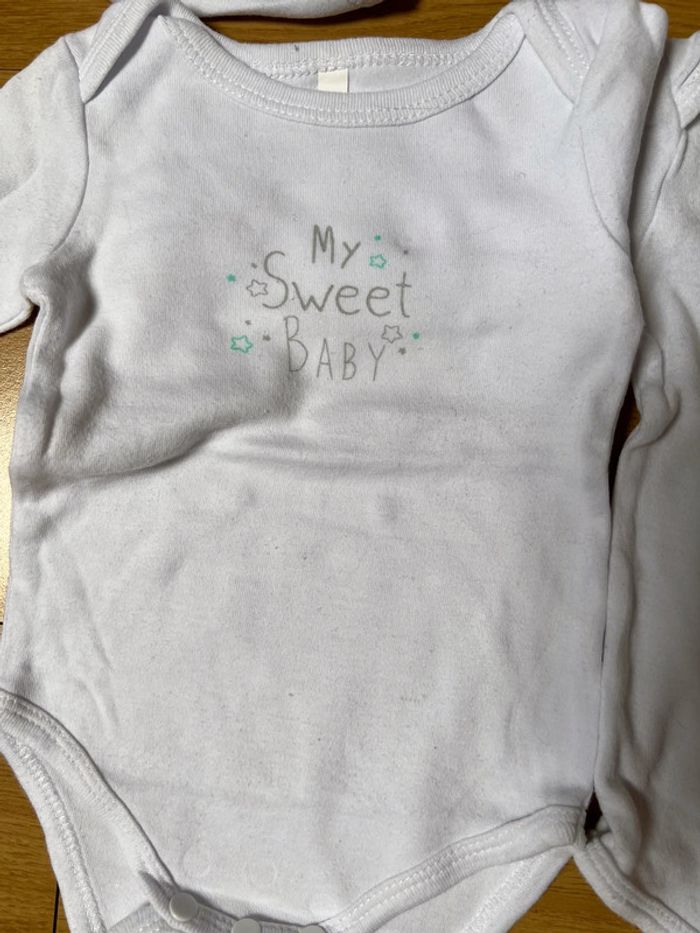 Lot de 6 bodys 6 mois - photo numéro 6