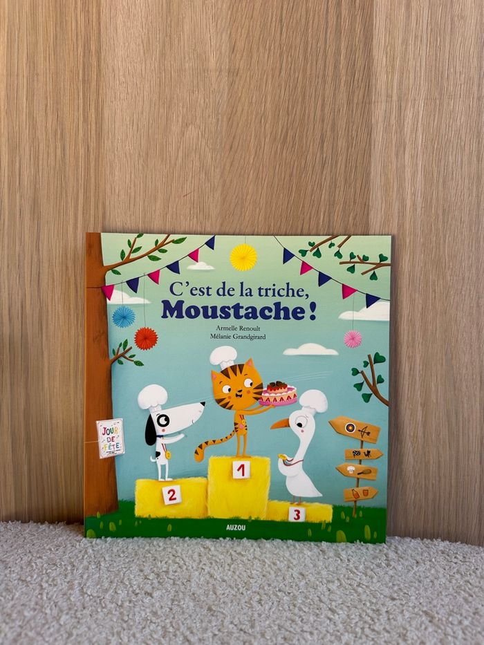 Livre c’est de la triche moustache