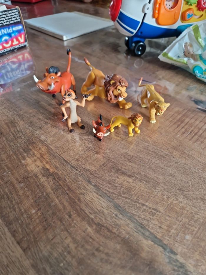 Lot figurines disney le roi lion