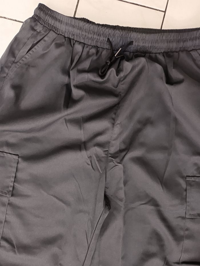 Pantalon large pour homme neuf - photo numéro 2