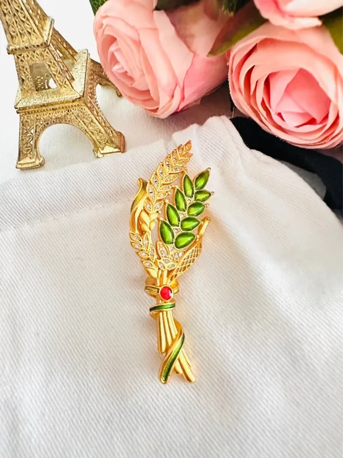 🌿Broche artisanale or vietnamien – élégance traditionnelle & éclat unique