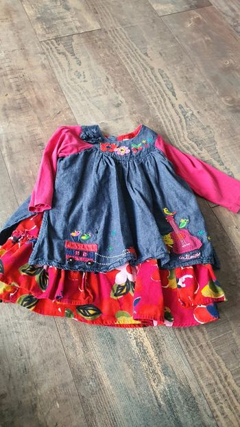 Robe catimini 18 mois en très bon état