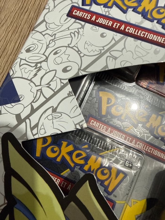 Coffret Célébration Pokémon - photo numéro 4