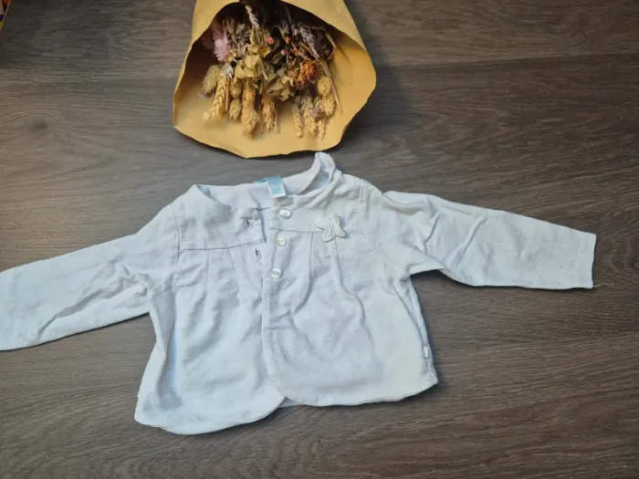 Beau gilet obaïbi 9 mois