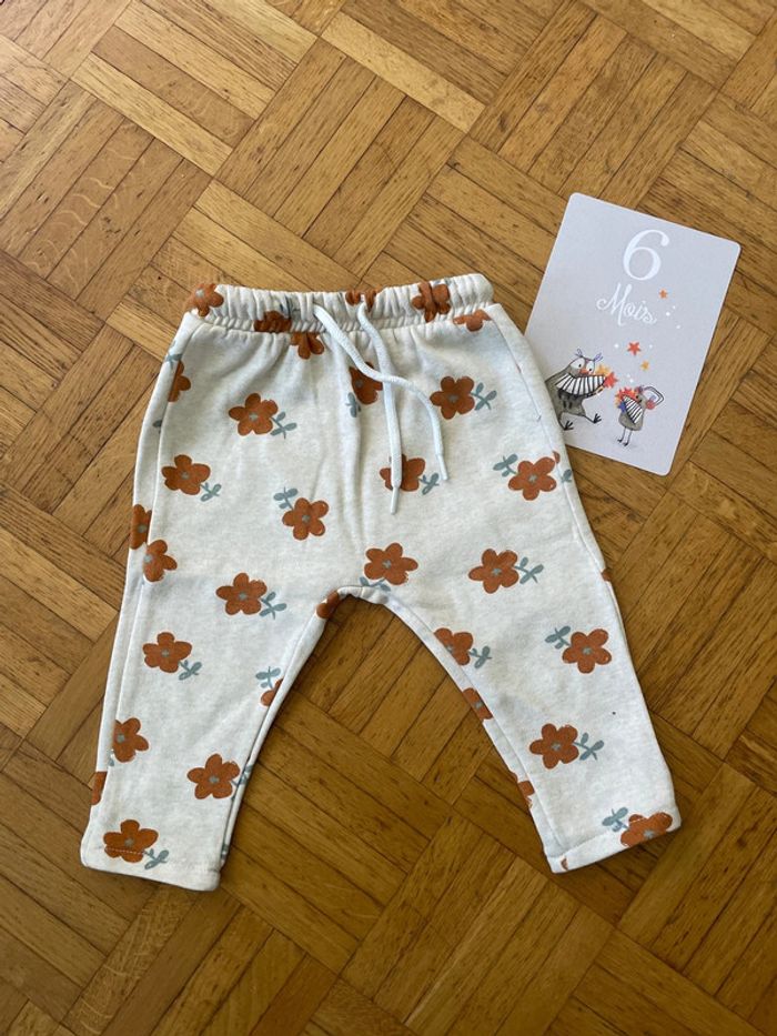 Pantalon Kiabi taille 6 mois