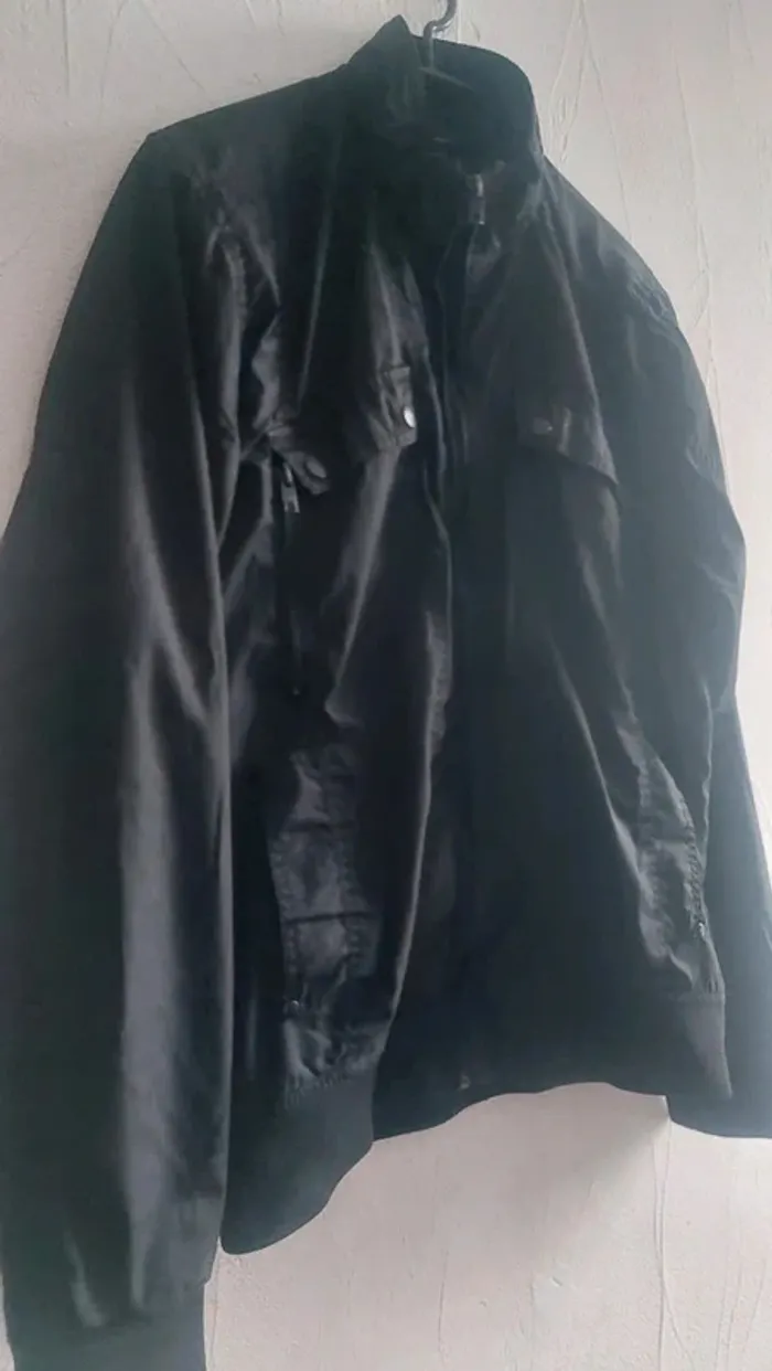 Blouson noir Taille L - photo numéro 3