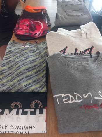 Lot vêtements de marque
