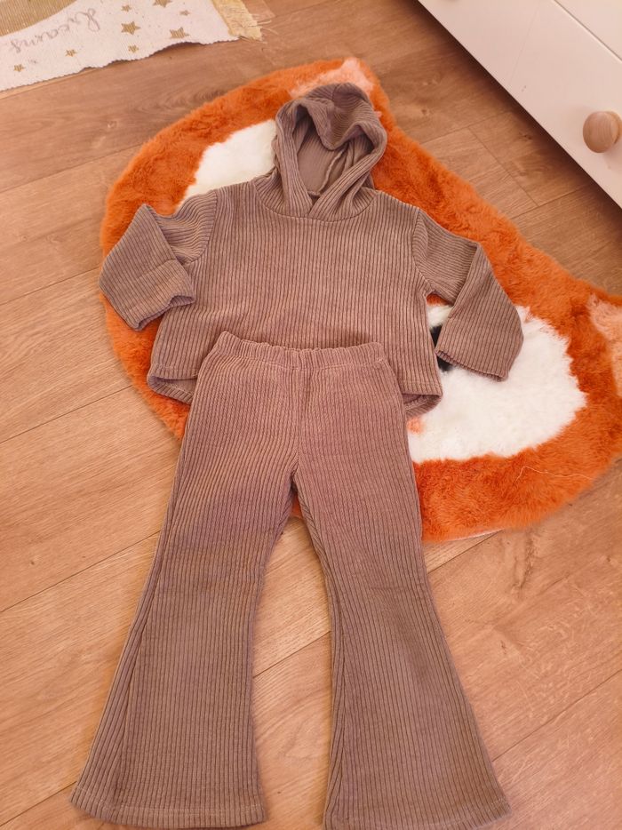 Ensemble fille beige marron velours