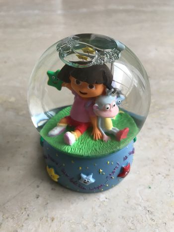 Boule décorative en verre « Dora l’Exploratrice & Babouche »