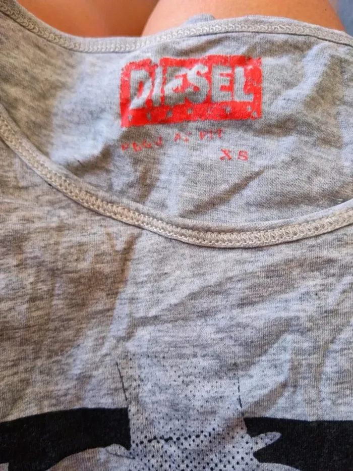 C49 t-shirt gris Diesel XS - photo numéro 3