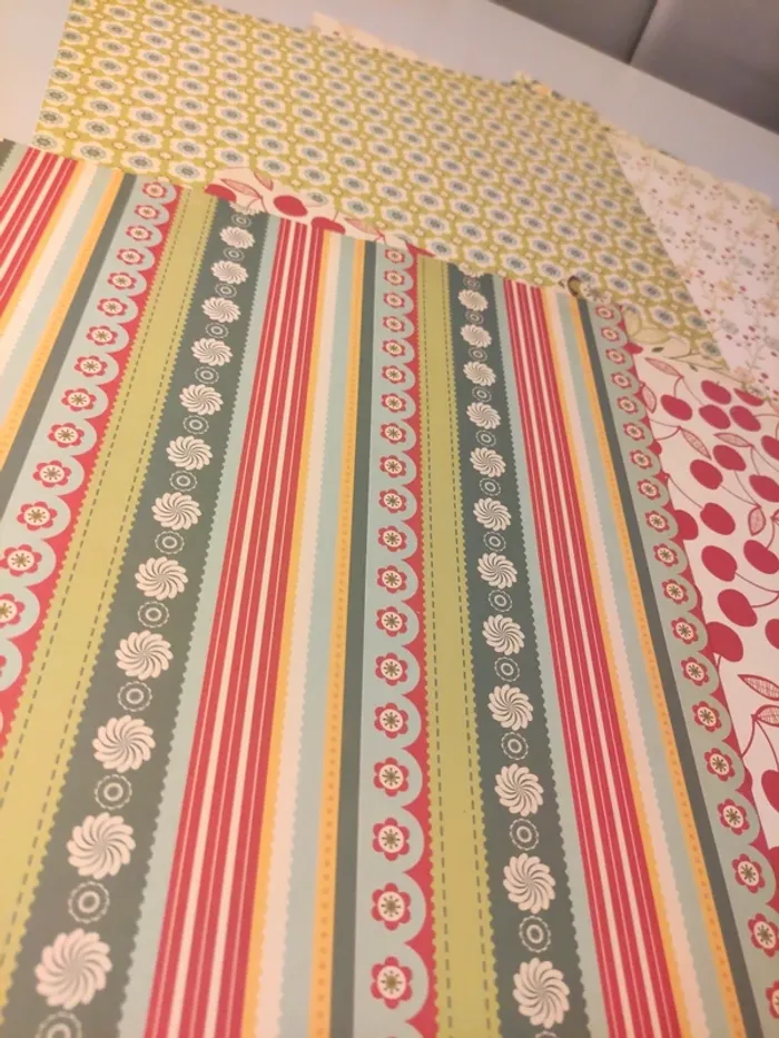 Papiers pour loisirs créatifs - photo numéro 2