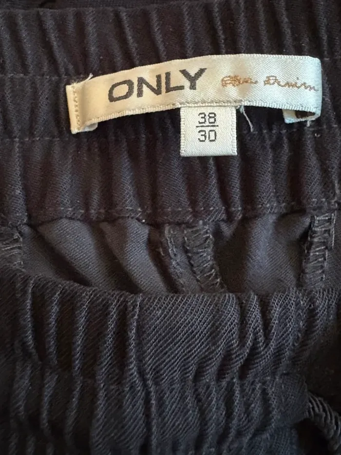 Pantalon fluide noire taille 38 - photo numéro 3