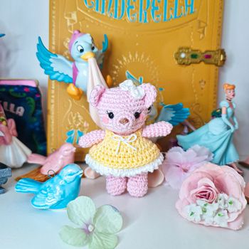 Peluche crochet Ours en robe amigurumi