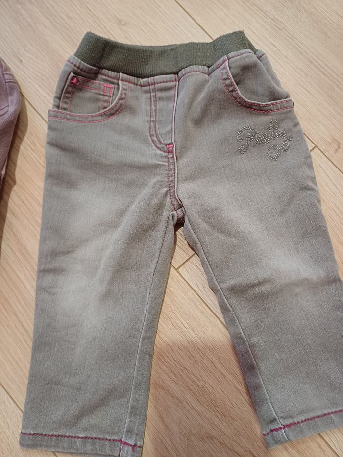 3 pantalons 12 mois - photo numéro 2
