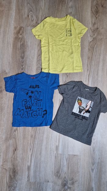 Lot de 3 tee shirts kiabi et tissaia 💥5 ans💥