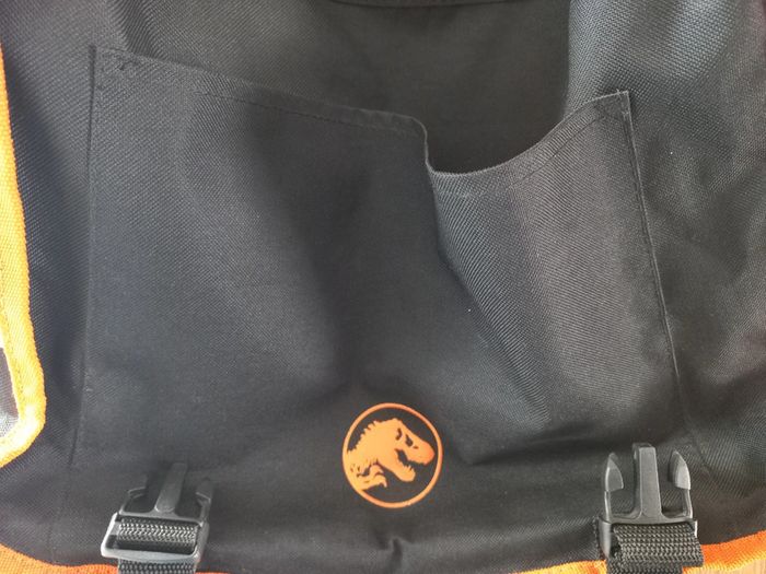 Cartable jurassic world - photo numéro 7