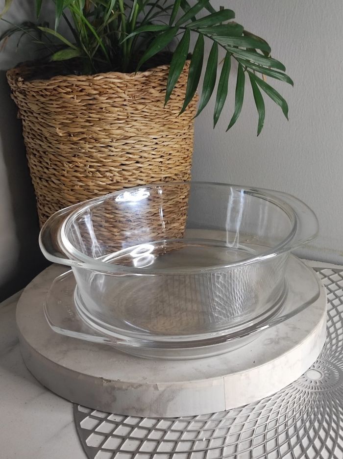 Ancienne cocotte en verre arcopal - photo numéro 3