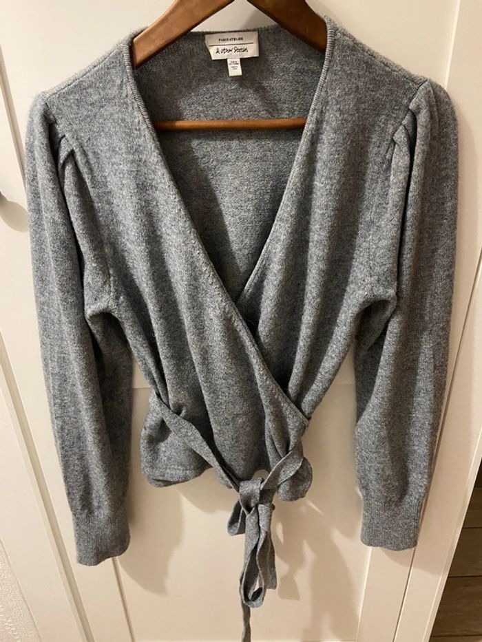 Magnifique pull cache coeur excellent état taille M - photo numéro 2