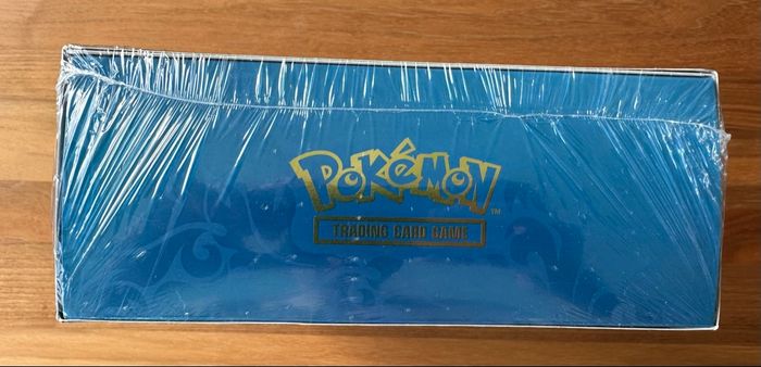 Upc mega-Dracaufeu léger défaut - photo numéro 4