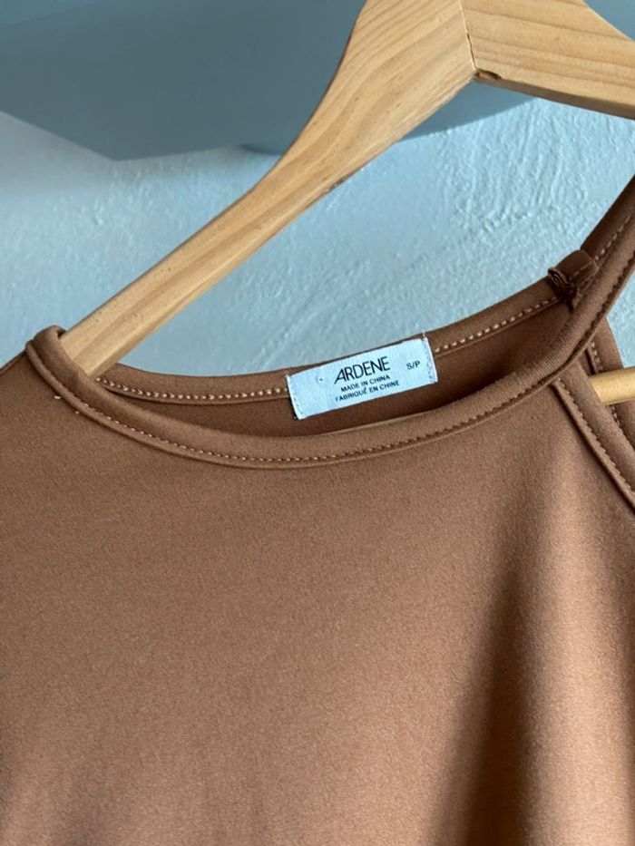 Haut asymétrique Ardene - photo numéro 3