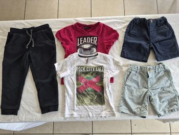 Lot de vêtement garçon  3ans