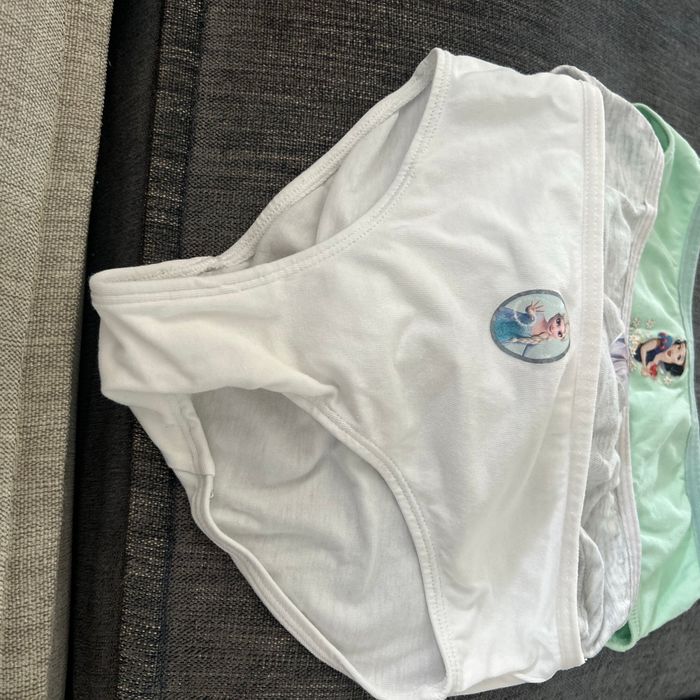 Lot de 7 culottes Disney princesses H&M 6 ans - photo numéro 6