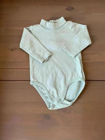 Body Vertbaudet col roulé taille 18 mois très bon état