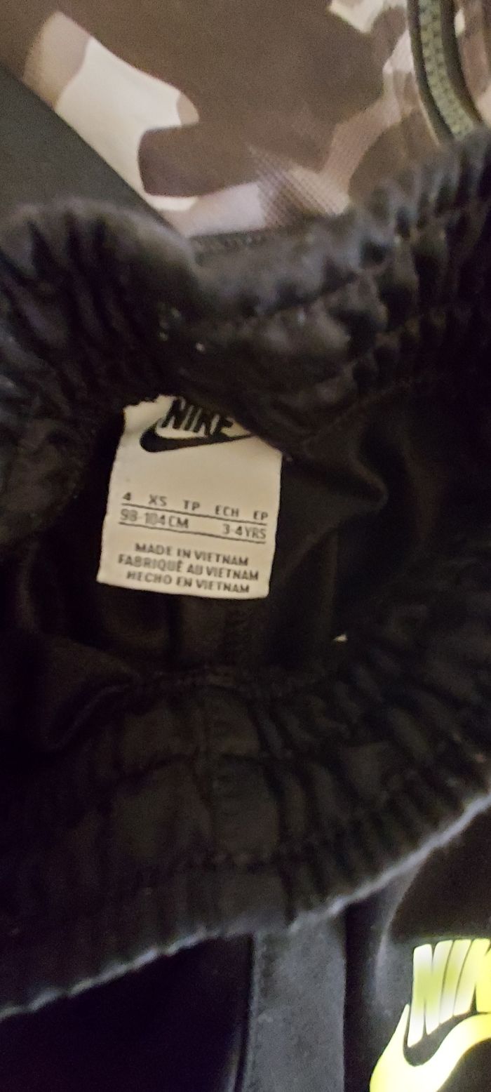 Ensemble Nike 3/4ans - photo numéro 2