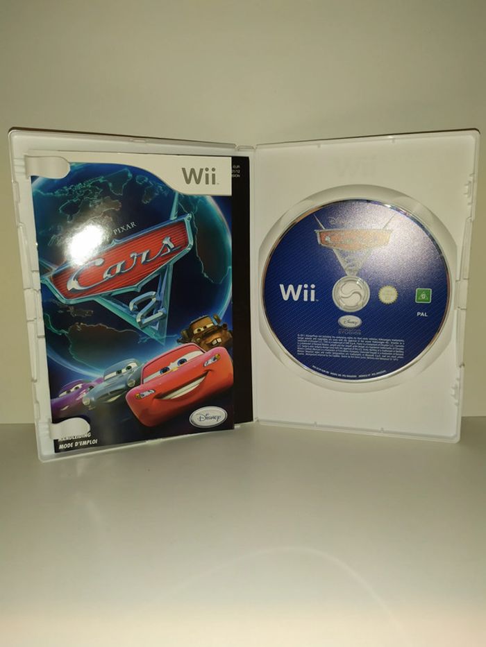 Cars 2 Disney Pixar Nintendo Wii boite + notice PAL FR - photo numéro 3